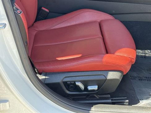 Used 2017 BMW 330i Sedan RWD image 21