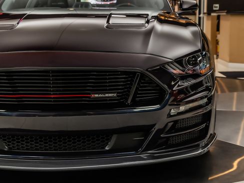 Used 2022 Ford Mustang GT w/ Equipment Group 301A RWD image 28