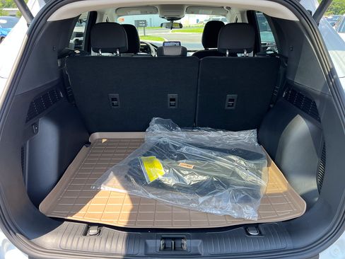 Used 2022 Ford Escape SE w/ Convenience Package FWD image 5