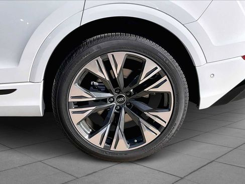 New 2026 Audi Q8 Premium Plus image 11