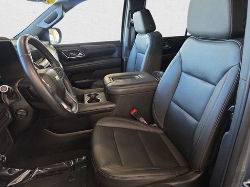 Used 2022 Chevrolet Tahoe LT w/ Luxury Package image 17