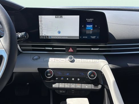 New 2026 Hyundai Elantra Limited FWD image 12