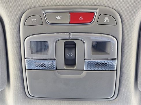 Certified 2025 Kia Telluride S image 29