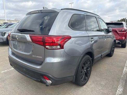 Used 2018 Mitsubishi Outlander LE image 7