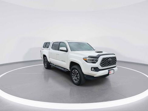 Certified 2021 Toyota Tacoma TRD Sport w/ TRD Premium Sport Package AWD/4WD image 2
