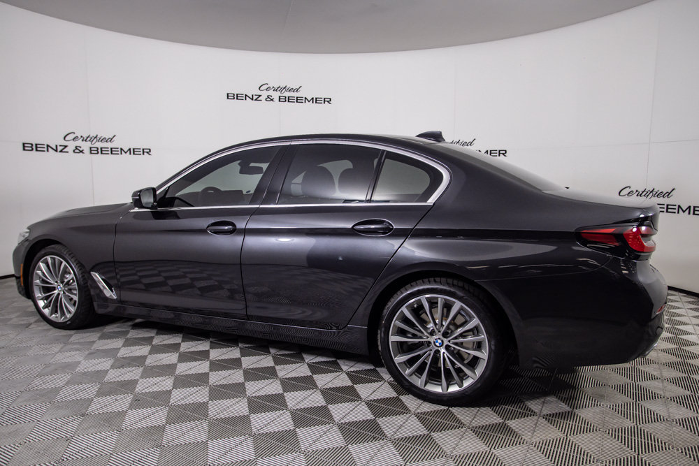 Used 2023 BMW 530i w/ Convenience Package RWD image 11