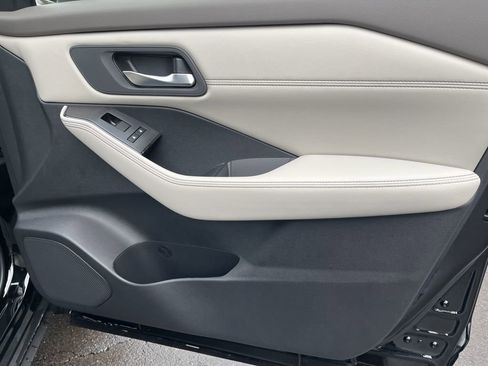 New 2026 Nissan Rogue SV AWD/4WD image 19