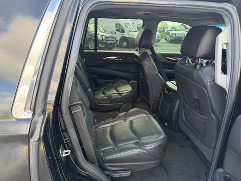 Used 2018 Cadillac Escalade Premium Luxury w/ LPO, Radiant Package image 8