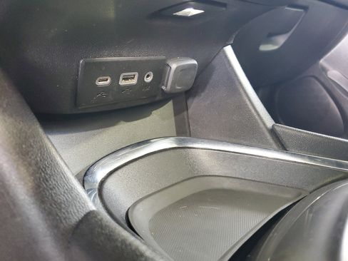 Used 2024 Chevrolet Malibu LT image 28