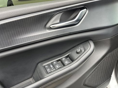 Used 2024 Jeep Grand Cherokee Laredo X w/ Trailer Tow Package image 23