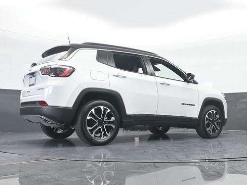 Used 2023 Jeep Compass Limited image 58