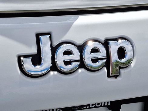 Used 2025 Jeep Compass Limited AWD/4WD image 29