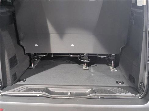 Used 2020 Mercedes-Benz Metris Passenger image 6