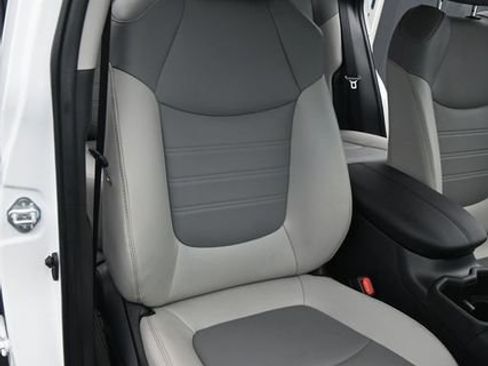 Used 2024 Toyota RAV4 XLE Premium FWD image 15
