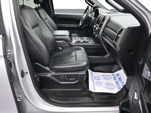 Used 2018 Ford Expedition Max XLT w/ Equipment Group 202A image 35