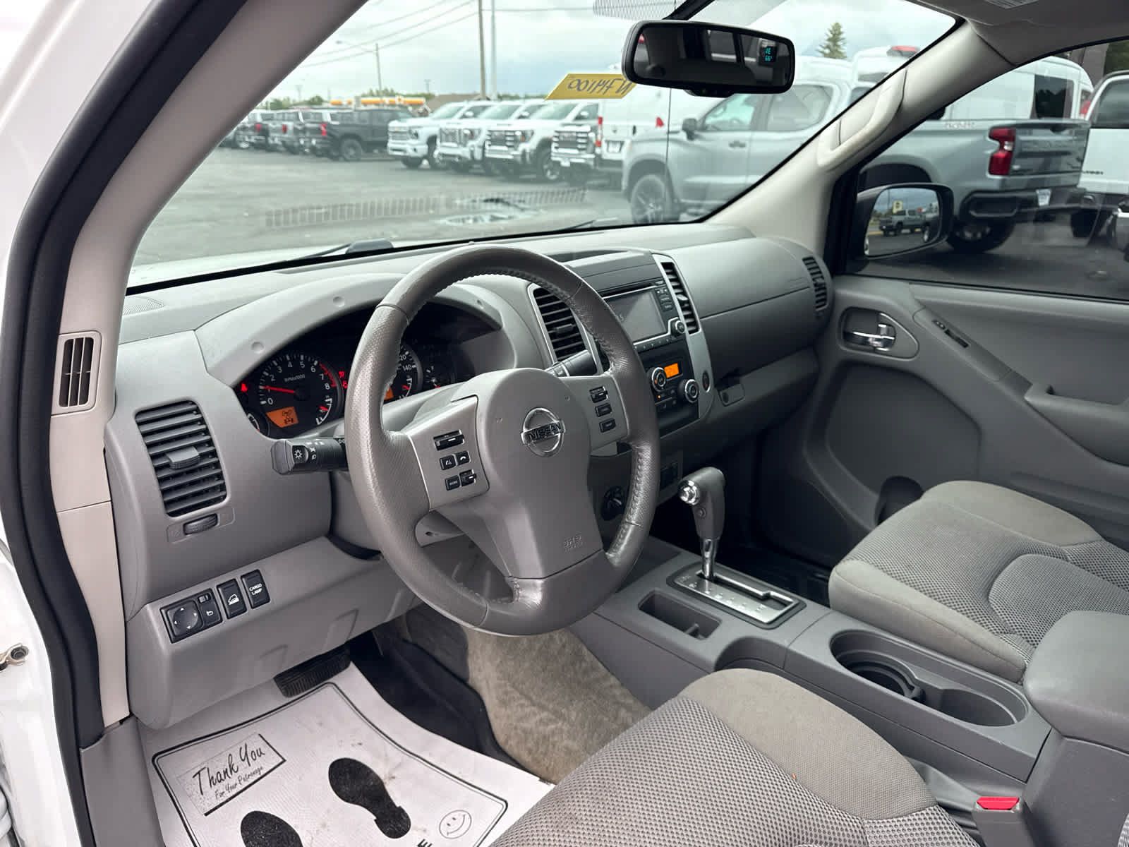 Used 2018 Nissan Frontier SV w/ Value Truck Package AWD/4WD image 12