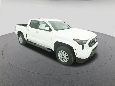 New 2025 Toyota Tacoma SR5 image 13
