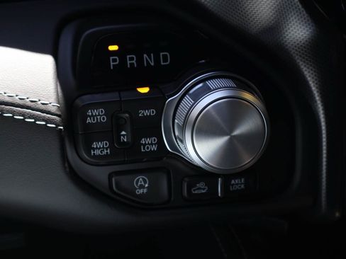 Used 2024 RAM 1500 Limited AWD/4WD image 16