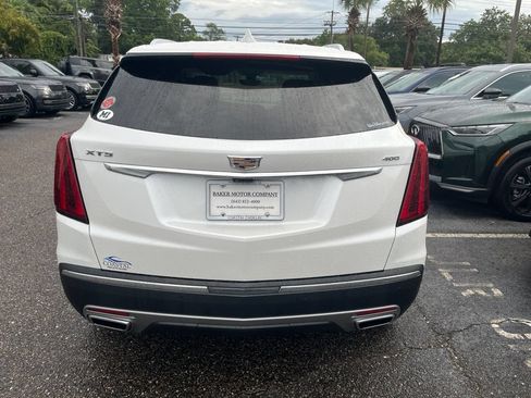 Used 2021 Cadillac XT5 Premium Luxury FWD image 6