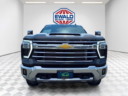 Certified 2024 Chevrolet Silverado 2500 LTZ w/ LTZ Convenience Package AWD/4WD image 7