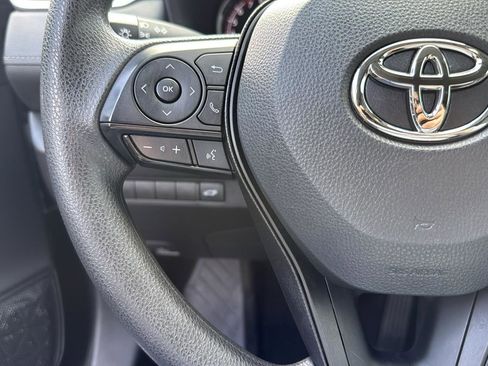 Used 2025 Toyota RAV4 XLE w/ Convenience Package image 17