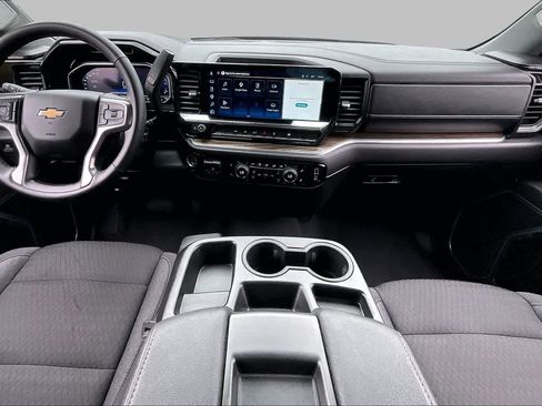 Used 2025 Chevrolet Silverado 1500 LT RWD image 16