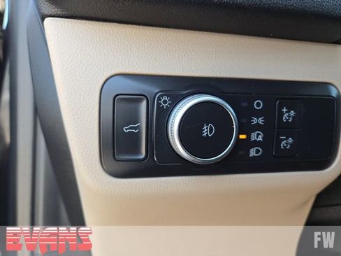 Used 2021 Ford Escape SEL AWD/4WD image 16