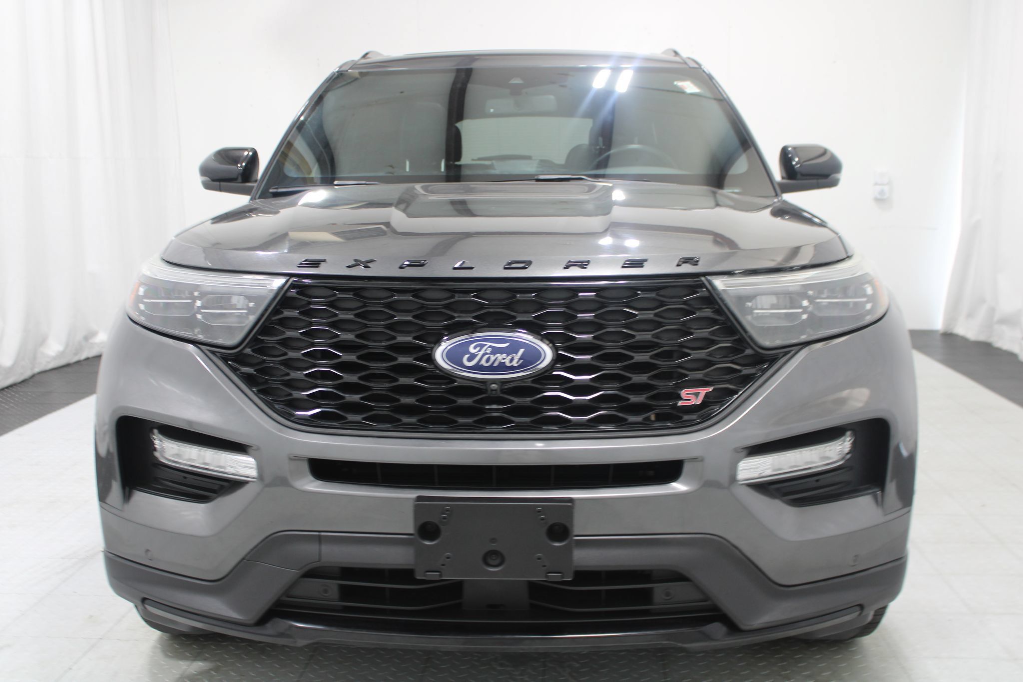 Used 2020 Ford Explorer ST w/ Premium Technology Package AWD/4WD image 3