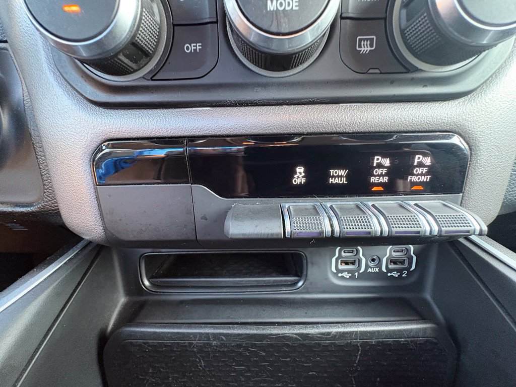 Used 2020 RAM 1500 Big Horn AWD/4WD image 40
