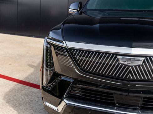 Used 2026 Cadillac Escalade IQ Luxury 1 AWD/4WD image 15