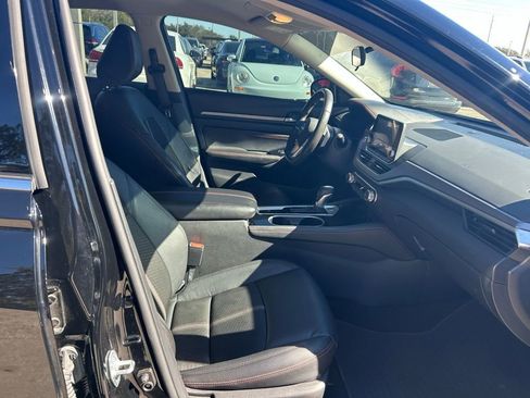 Used 2023 Nissan Altima 2.5 SR image 34