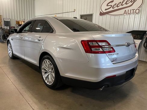 Used 2017 Ford Taurus Limited FWD image 6