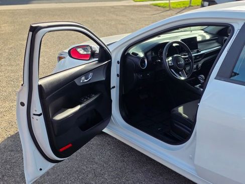 Used 2024 Kia Forte LXS image 38