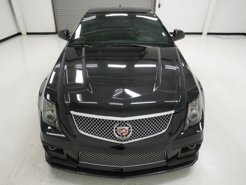 Used 2011 Cadillac CTS V RWD image 2