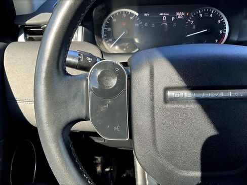 Used 2020 Land Rover Discovery Sport S image 21