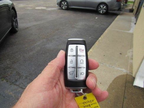Used 2022 Genesis GV70 2.5T w/ Sport Prestige Package AWD/4WD image 36
