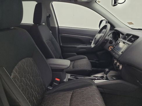 Used 2024 Mitsubishi Outlander Sport ES AWD/4WD image 21