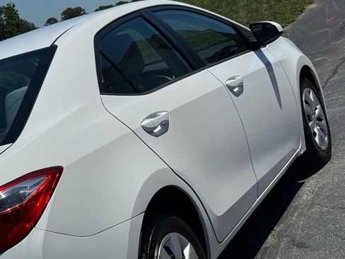 Used 2016 Toyota Corolla LE FWD image 26