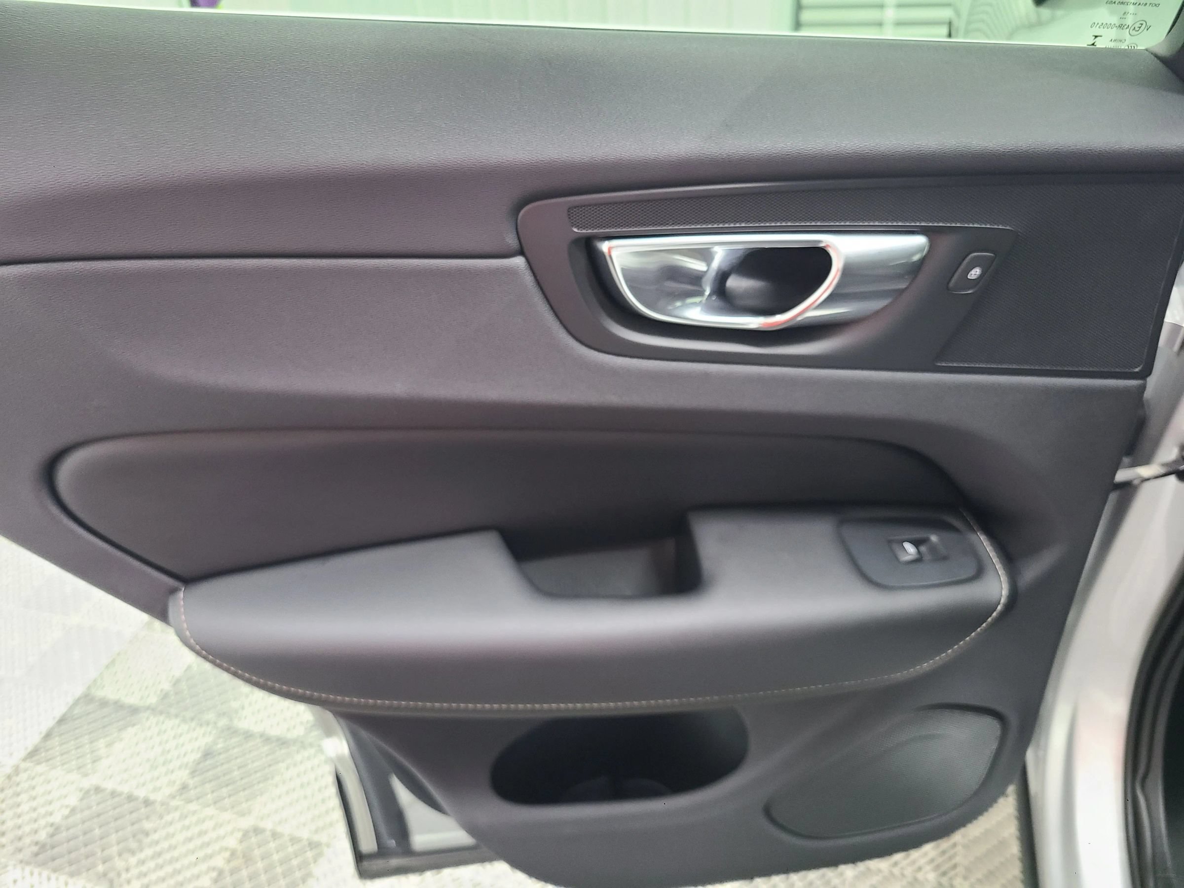 Used 2019 Volvo XC60 T5 R-Design AWD/4WD image 37