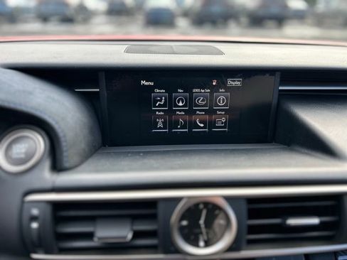 Used 2015 Lexus RC F image 23