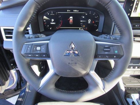 New 2026 Mitsubishi Outlander SE FWD image 22