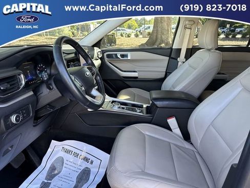 Certified 2022 Ford Explorer XLT w/ Equipment Group 202A image 17