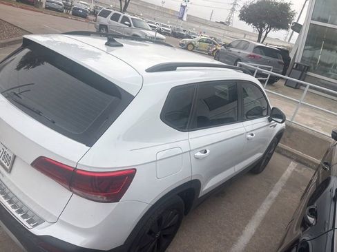 Certified 2024 Volkswagen Taos S image 4