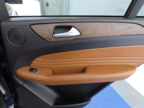 Used 2018 Mercedes-Benz GLE 43 AMG 4MATIC Coupe w/ Parking Assist Package image 33