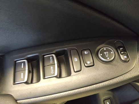 Used 2019 Honda Accord LX image 27