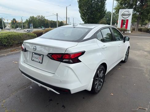 New 2025 Nissan Versa SV image 7