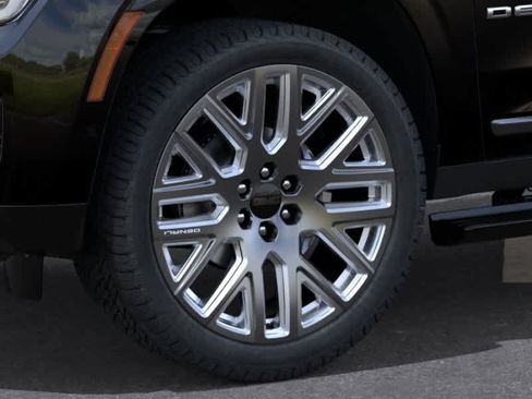 New 2026 GMC Yukon XL Denali Ultimate w/ LPO, Floor Liner Package AWD/4WD image 9