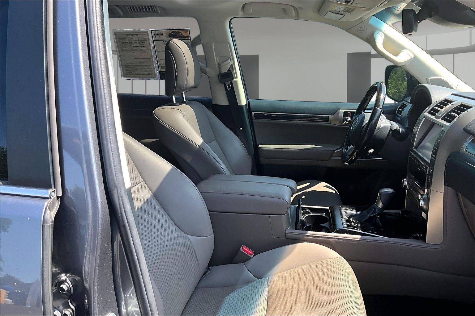 Used 2021 Lexus GX 460 Premium w/ Premium Plus Package AWD/4WD image 32