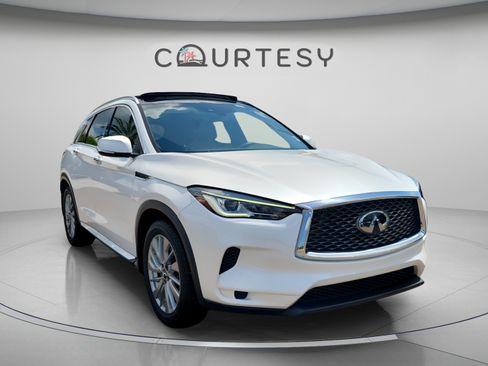 Certified 2023 INFINITI QX50 Luxe FWD image 4