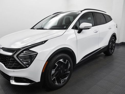 Used 2023 Kia Sportage SX image 3